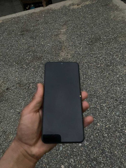 Samsung  A13 holati yangi
