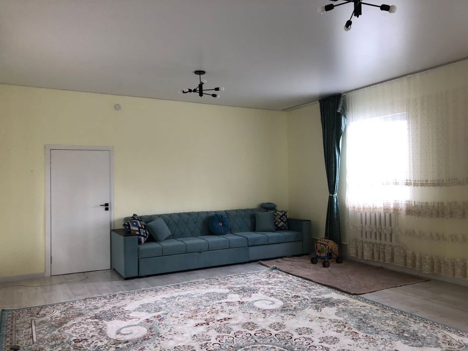 Сдам дом  8 комнат со складом цех