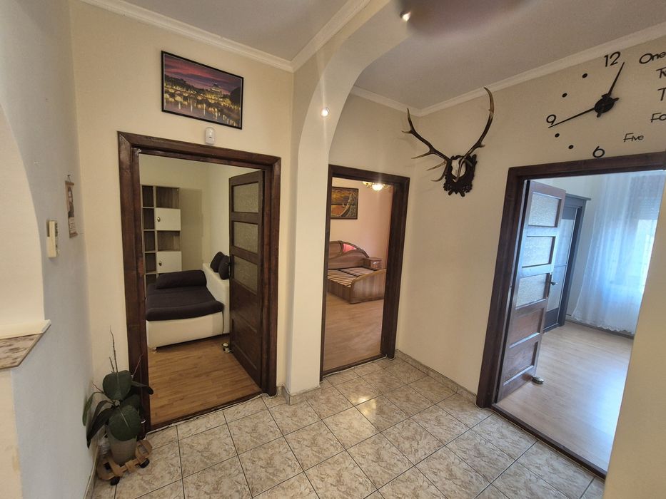 Apartament 4 camere decomandat
