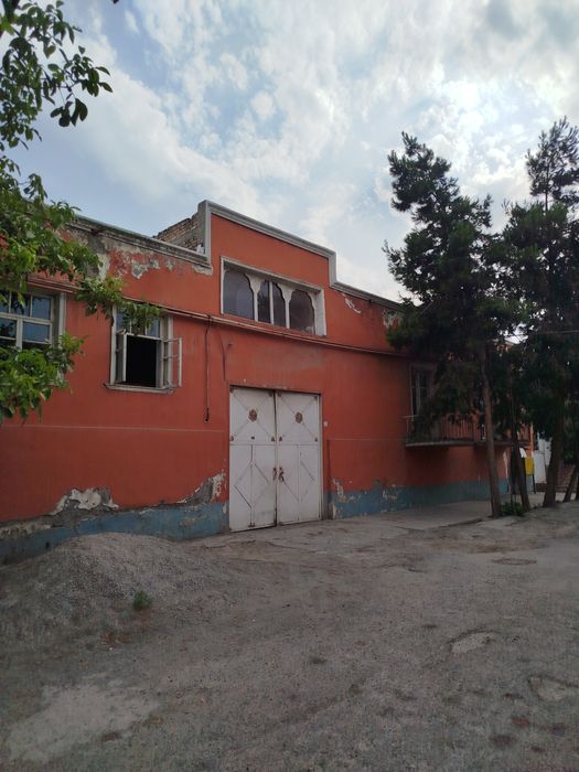 Ховли Уй яшаш у-н Сотилади.6,5 сотых.