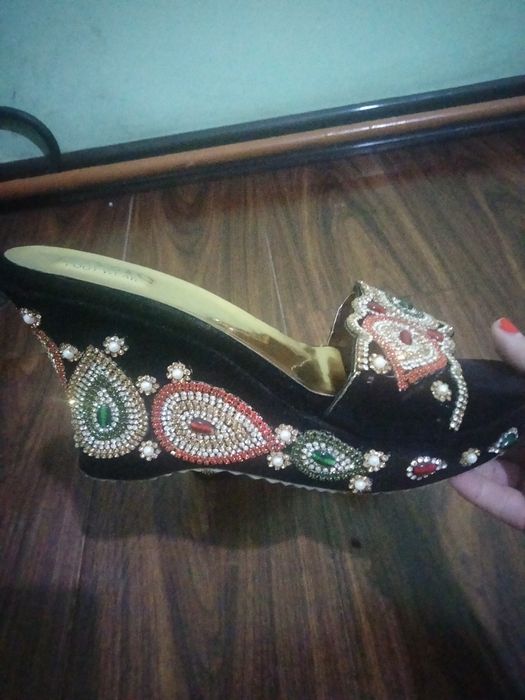 Tapichka yangi kirilmagan