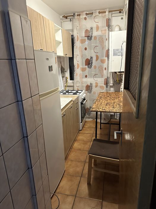 Inchiriez apartament 2 camere