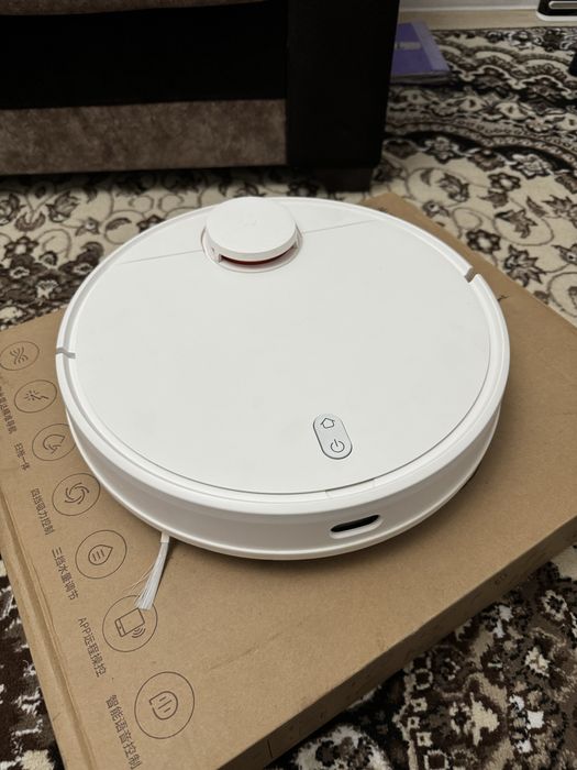 Робот пылесос