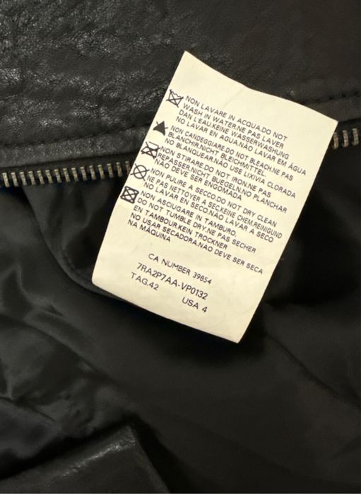 Оригинальная кожаная куртка RED Valentino.