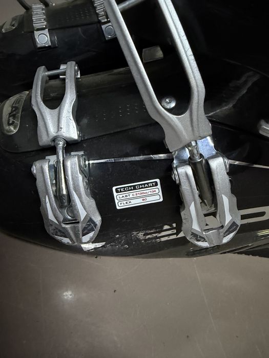 Clapari HEAD barbati marimea 28/28.5, flex 80