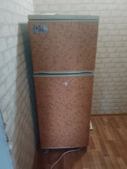 Продам холодильник днепр