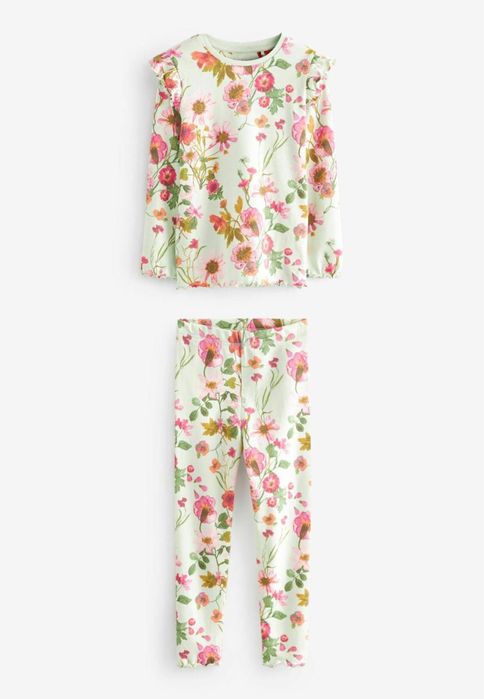 В наличии шикарнык пижамкм для девочки от бренда next