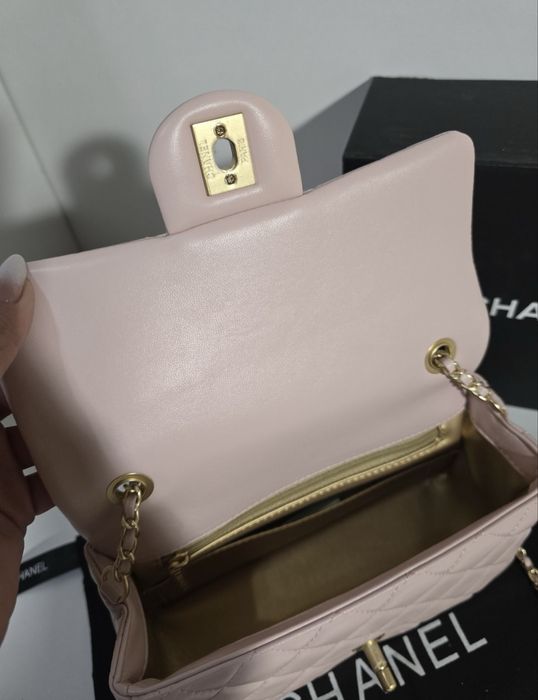 Чанта Chanel Flap Bag Pink, продават се на Топ Цена от 170€, Нови