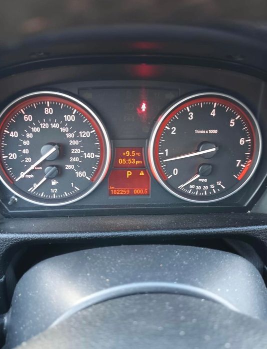 Se vinde BMW X1 anul 2015