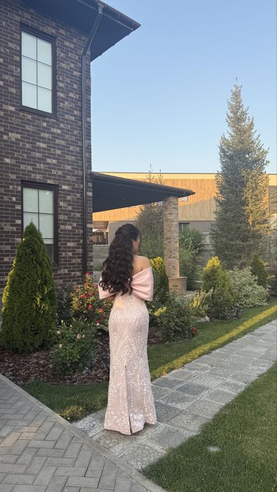 Платье на выпускной вечер