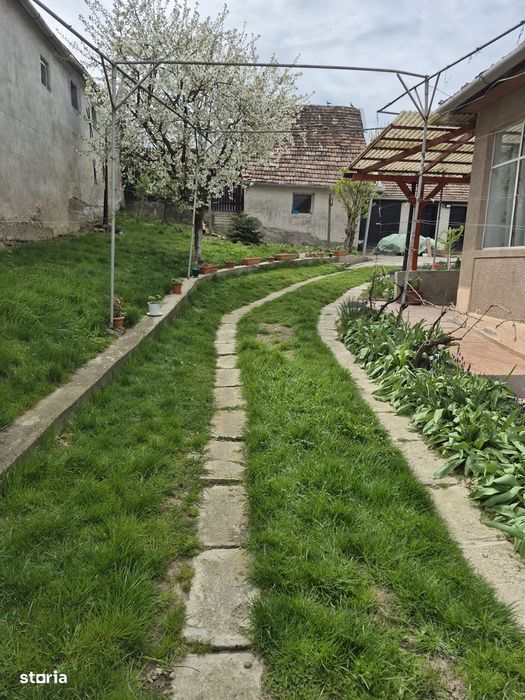 Casa de vanzare
