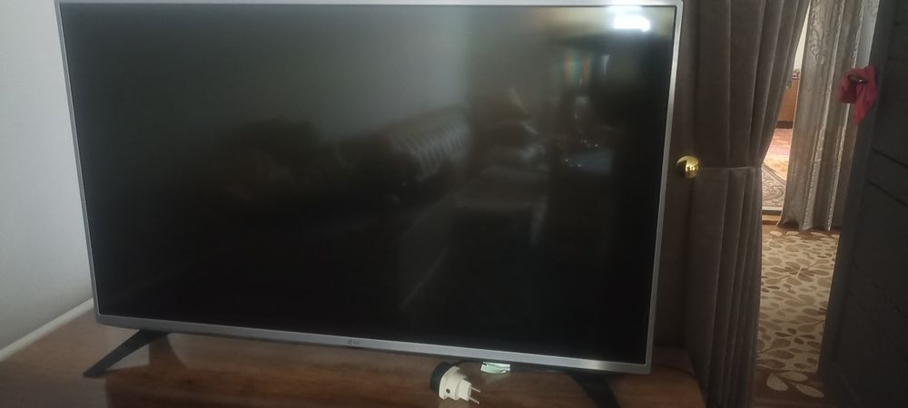 Телевизор LG-43.