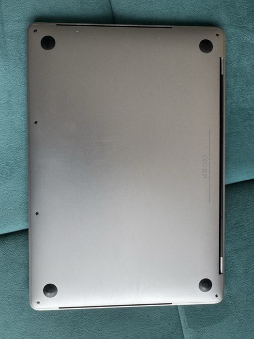 MacBook Pro 13  -2016
