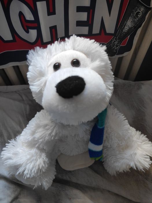 Ursulețul polar care dansează și vorbește după  muzică mobil