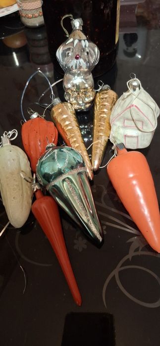 Ёлочные игрушки.