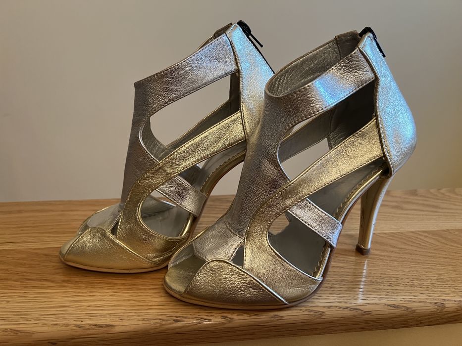 Vand sandale din piele argintiu & auriu 39