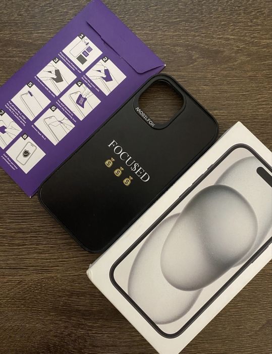 iPhone 15 cu 97% Bateria