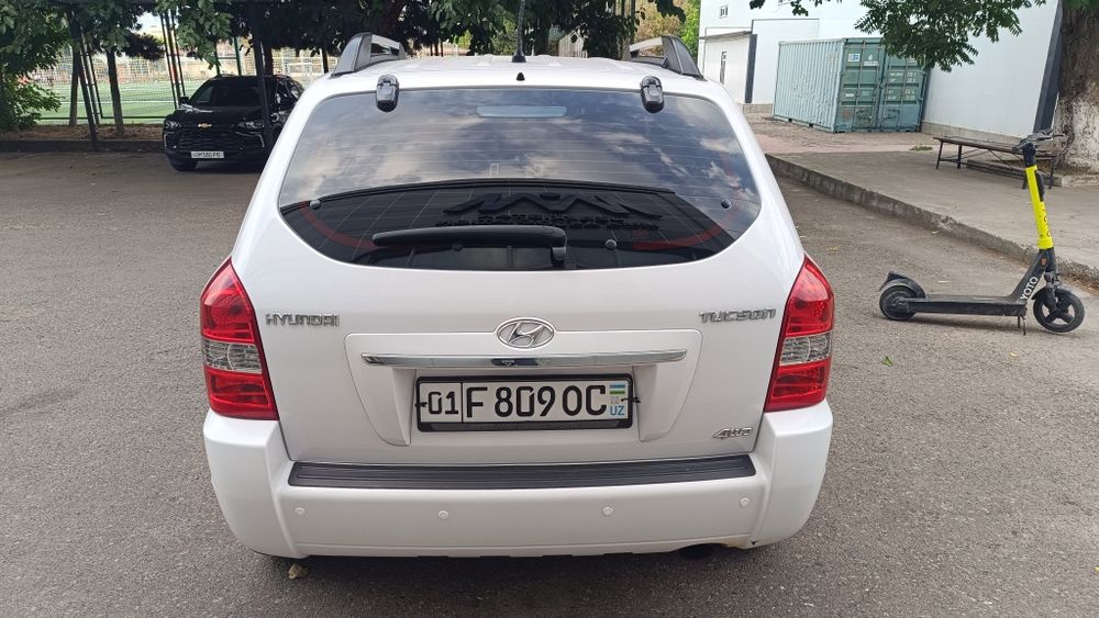 Hyundai Tucson 2009, 4 WD