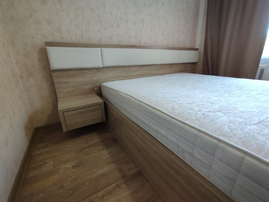 Двухспальная кровать