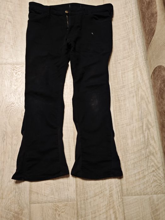 продам джинсы клеш,flared