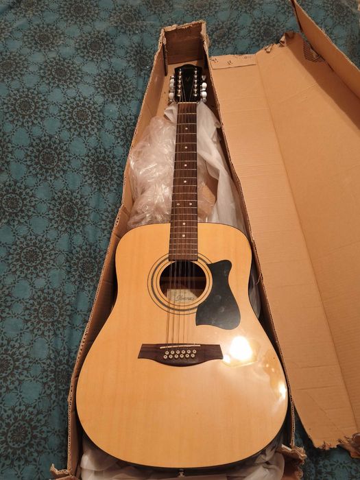 Продам Гитару IBANEZ 12 струнная