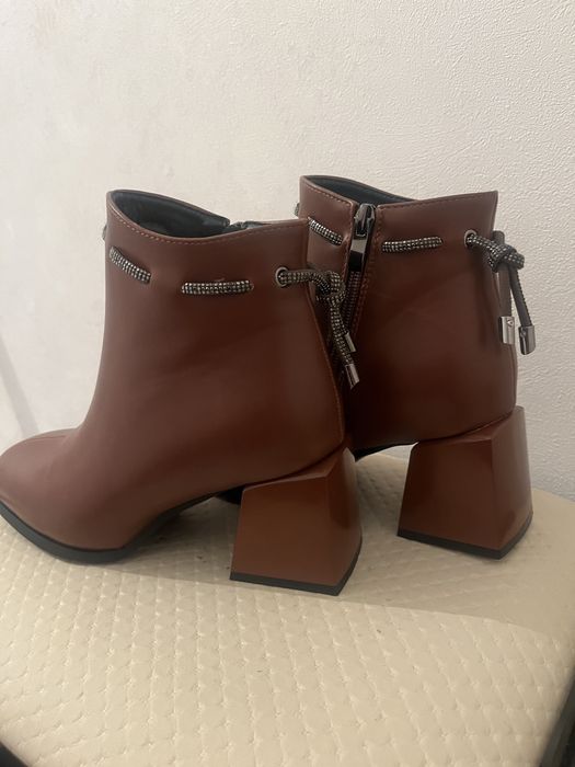 Қыстық аяқ киім