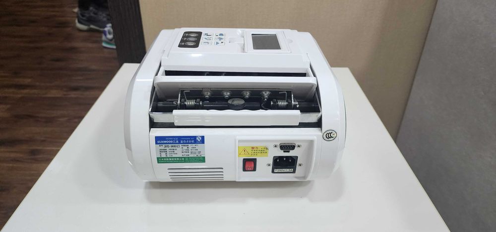 Профессиональный счетчик банкнот SUNWOOD 9440(C) — Новый в упаковке