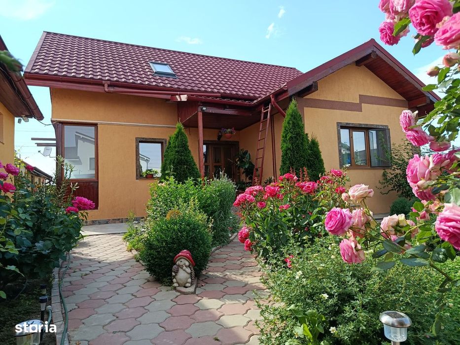 Casa Cu Mansarda