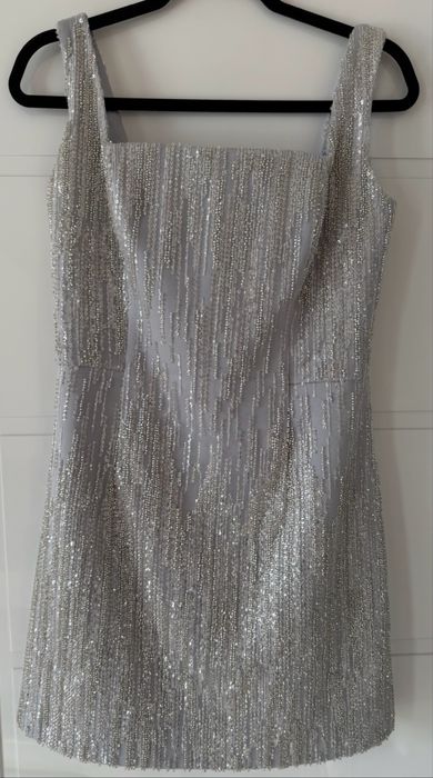 Официална  рокля