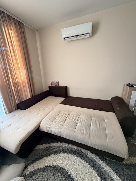 Ъглов диван с функция сън