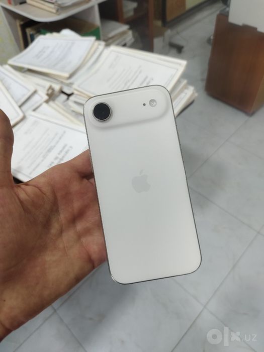 Iphone  17 air. Yangidek. Naqtga sotiladi