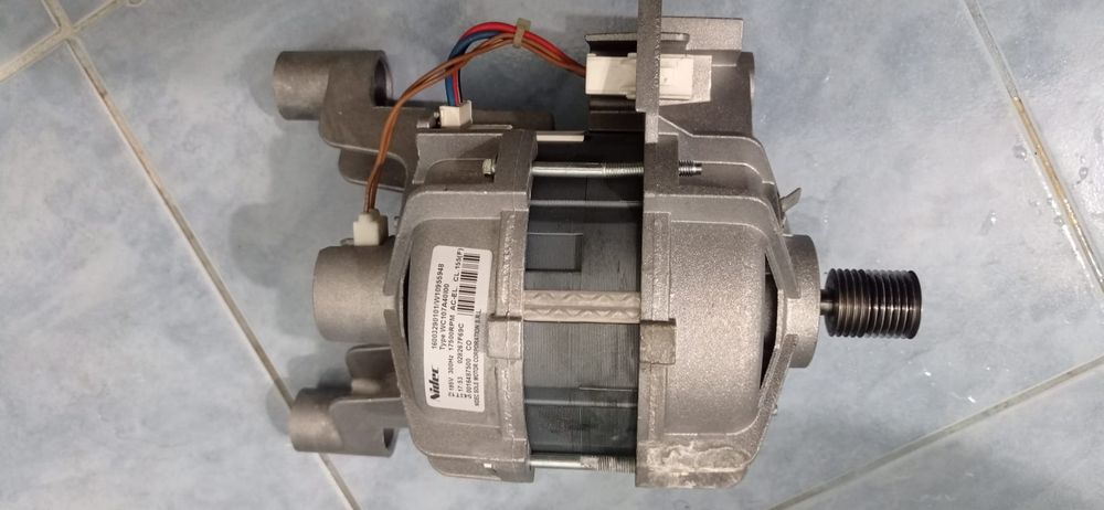 Резервни части за пералня Ariston Hot Point