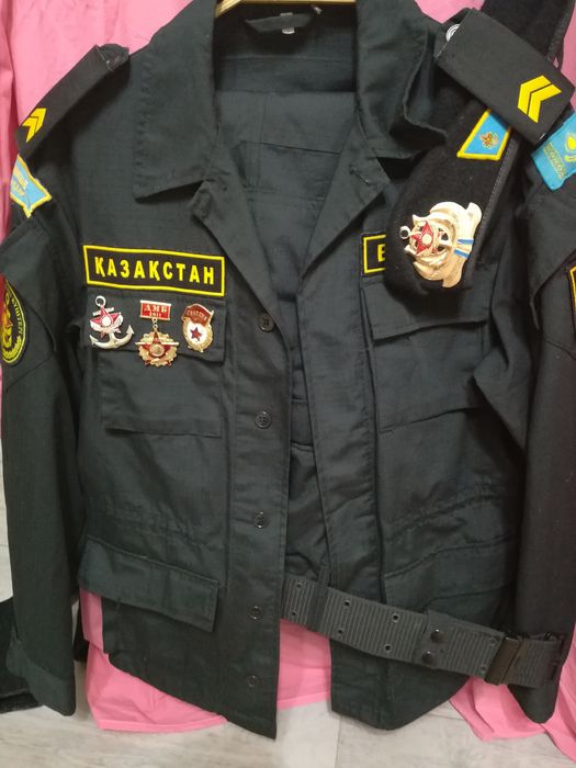 Продам форму чёрного цвета