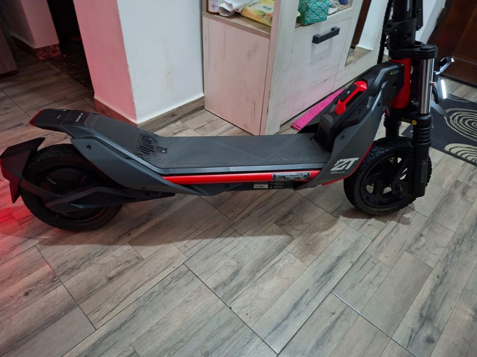 Vand trotineta electrica  Segway cu garantie