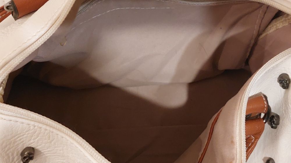 Superbe Genți din piele