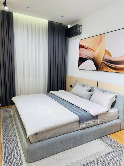 Продается 2х ком квартира, ЖК Parisien, ор-р: ТЦ Next, 72м²