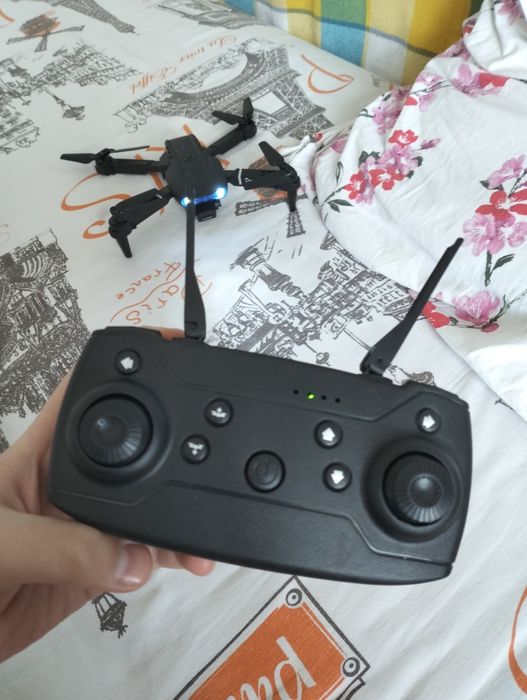 Дрон- Квадрокоптер