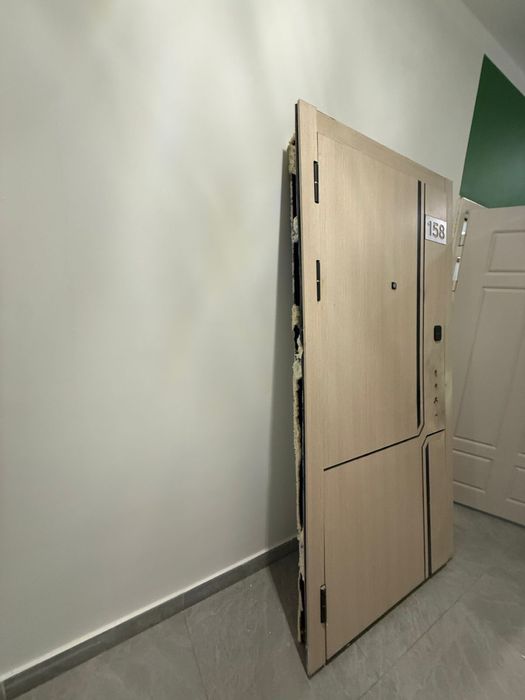 Срочно продам дверь