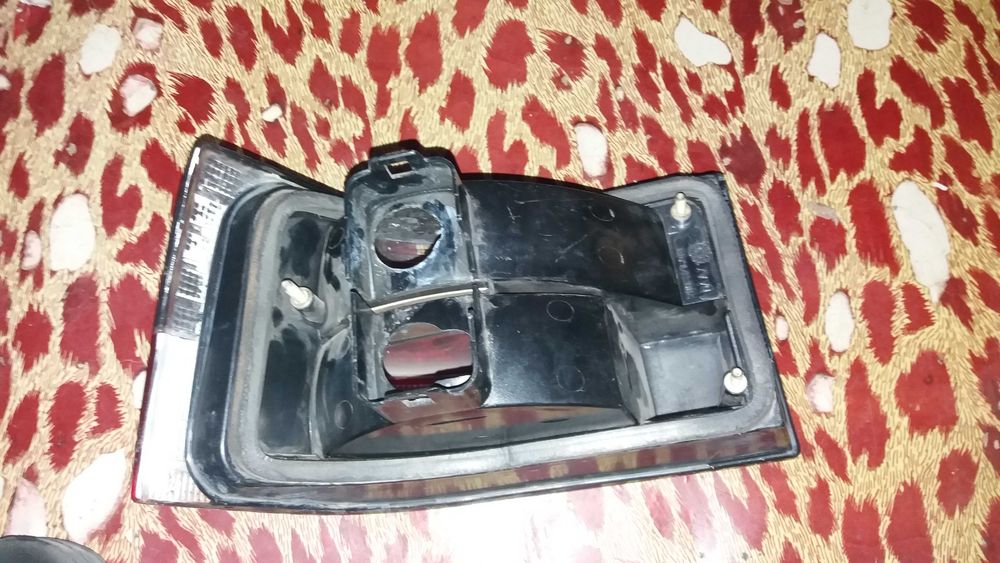 Продам задний фонарь