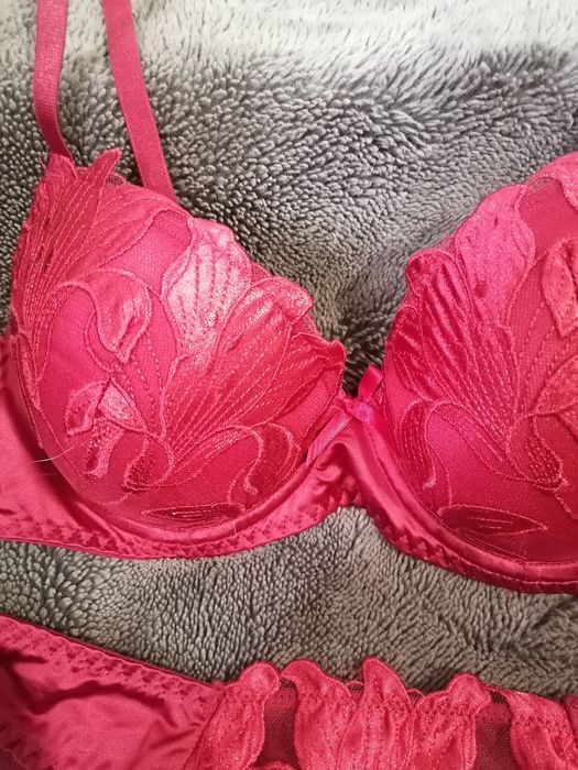 Set lenjerie roșie, noua, dama mărimea L