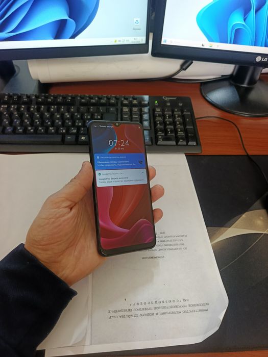 Realme C21Y 4/64(2023) iwlawi zur aybi yuq tozza telefon