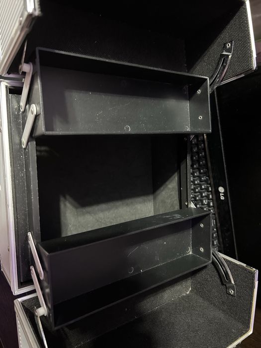 Чемодан для косметики