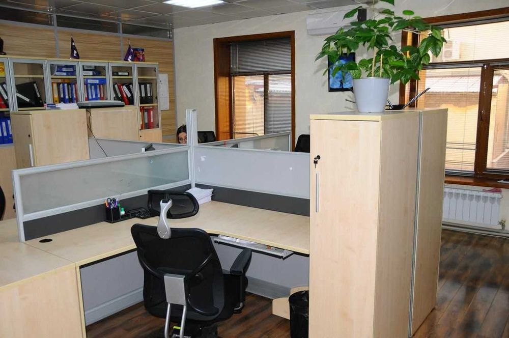 Сдаётся в аренду готовый к работе офис — 232 м²