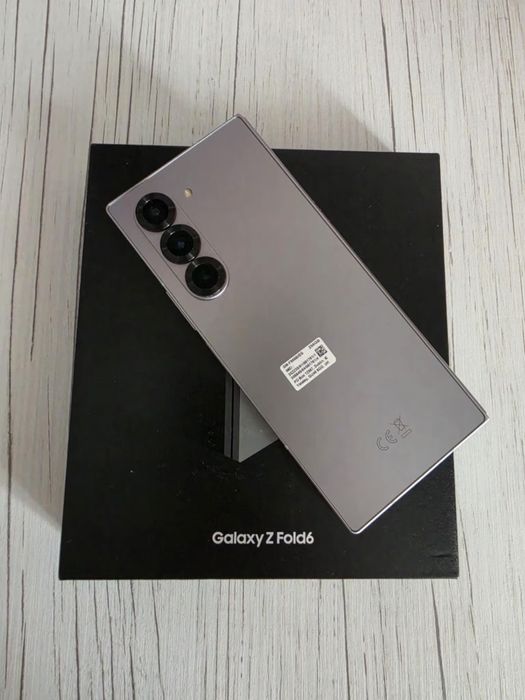 Samsung Galaxy Z Fold 6