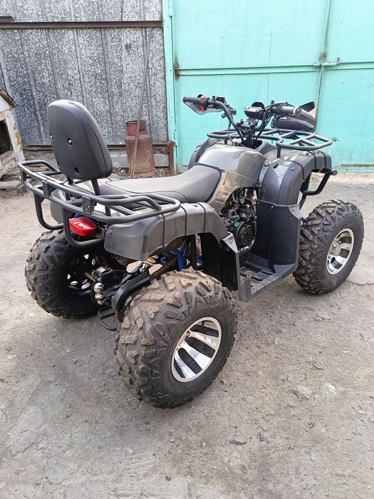 Продам квадрик состояние нового!