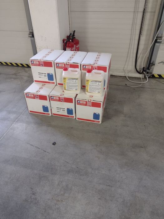 Машинно измиване и импрегниране на шлайфан бетон и каменни настилки