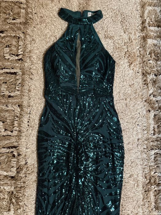 Официална рокля