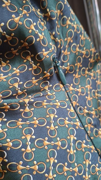 Шёлковое платье от Zara