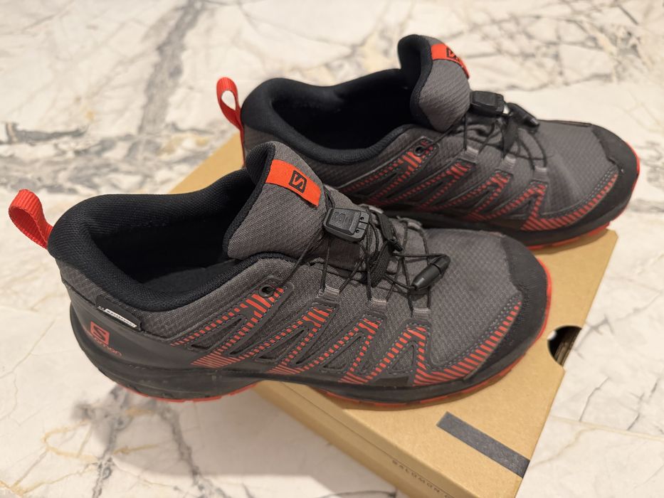 Salomon XA Pro V8 обувки