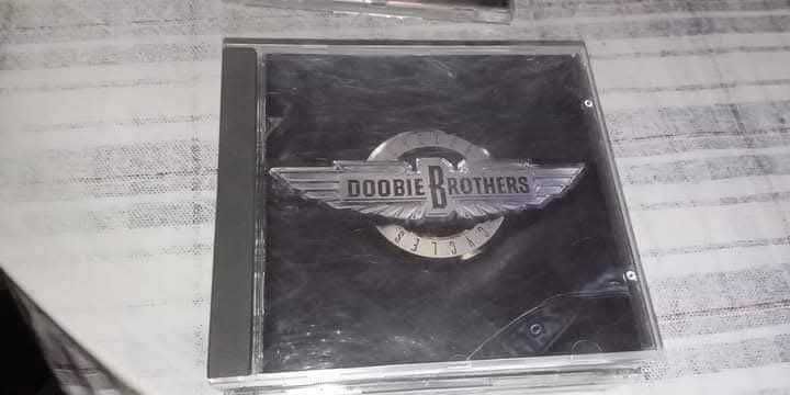 Продавам 9 оригинални диска, от които 5 са на Extremo